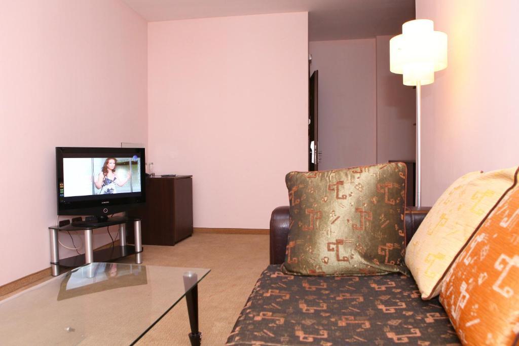 Hotel Finix Sandanski Rum bild