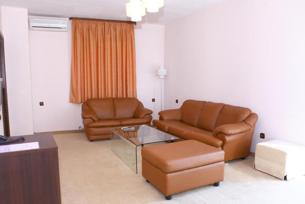 Hotel Finix Sandanski Rum bild